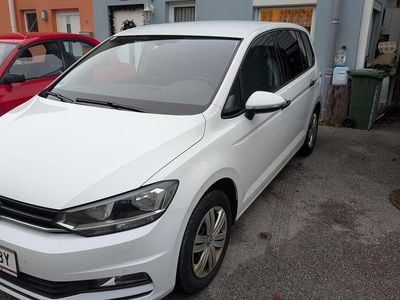 Gebraucht 2016 VW Touran Trendline Van / Kleinbus | € 15.990 (Etwas zu teuer)