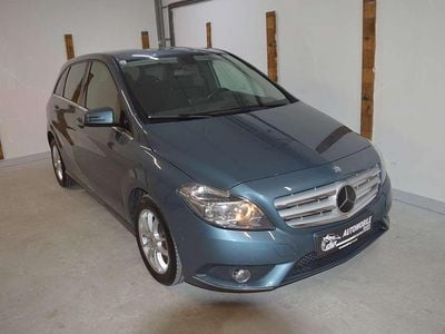 Blau Gebraucht 2013 Mercedes 180 Limousine | € 9.490