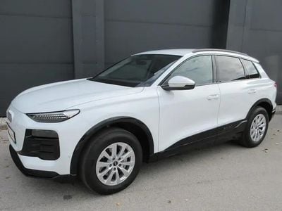 Weiss metallic Gebraucht 2025 Audi Q6 e-tron SUV | € 51.790