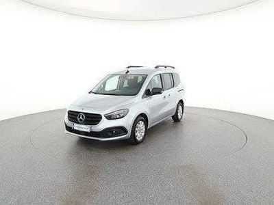 Helvinsilber metalli Gebraucht 2025 Mercedes Citan 113 Kombi | € 40.788
