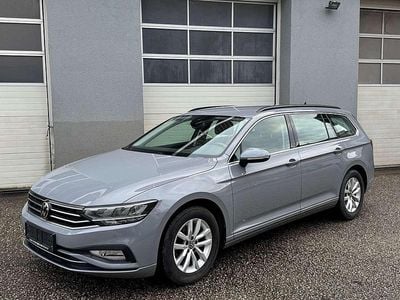 Grau Gebraucht 2022 VW Passat Business Kombi | € 23.490 (Superpreis)
