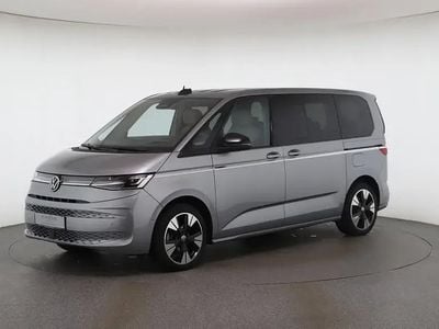 Gebraucht VW Multivan Style 177 PS (130 kW) 2025 Silber  metallic Van