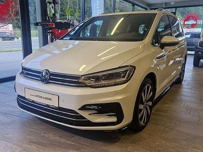 Weiß Gebraucht 2024 VW Touran R-line Van / Kleinbus | € 48.200
