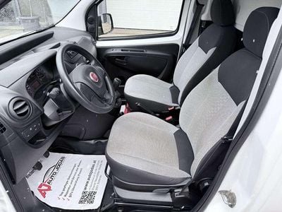 Gebraucht Fiat Fiorino 80 PS (58 kW) 2022 Weiß Van / Kleinbus