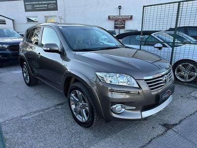 Braun Gebraucht 2011 Toyota RAV4 SUV | € 11.999