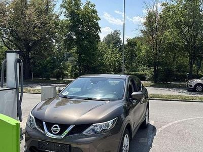 Gebraucht Nissan Qashqai Acenta 116 PS (85 kW) 2016 SUV