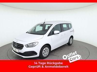 Gebraucht Mercedes T180 Progressive 131 PS (96 kW) 2024 Weiß Van / Kleinbus