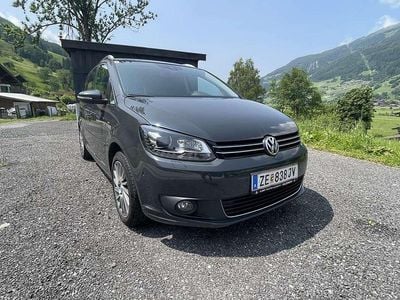Gebraucht 2015 VW Touran Comfortline Van / Kleinbus | € 8.299 (Etwas zu teuer)