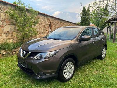 Braun Gebraucht 2017 Nissan Qashqai Acenta SUV | € 12.500 (Fairer Preis)