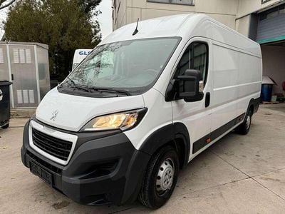 Gebraucht Peugeot Boxer Premium 140 PS (102 kW) 2022 Weiß Van