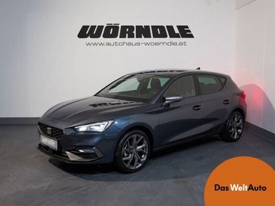 Dunkelgrau metallicperleffekt Gebraucht 2021 Seat Leon FR Coupé | € 26.850