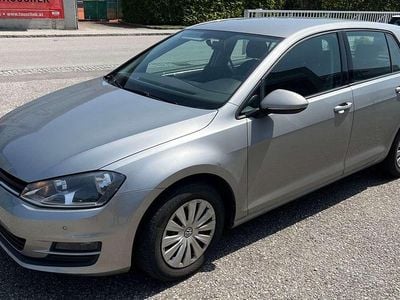 Grau Gebraucht 2013 VW Golf VII Trendline Limousine | € 8.450 (Fairer Preis)