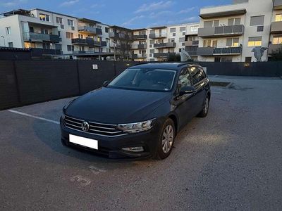 Gebraucht VW Passat 120 PS (88 kW) 2020 Grau Kombi