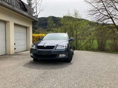 gebraucht Skoda Octavia OctaviaCombi Elegance 16 TDI CR DPF 4x4 Elegance