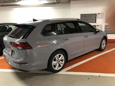 Grau Gebraucht 2021 VW Golf VIII Life Kombi | € 21.500 (Fairer Preis)
