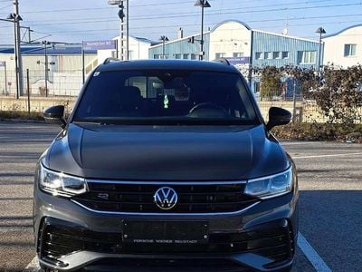 Gebraucht VW Tiguan R-line 150 PS (110 kW) 2022 SUV