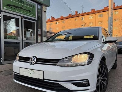 Weiß Gebraucht 2019 VW Golf VII Highline Limousine | € 16.600 (Fairer Preis)