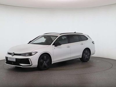 Weiß Gebraucht 2025 VW Passat Sport Kombi | € 46.990