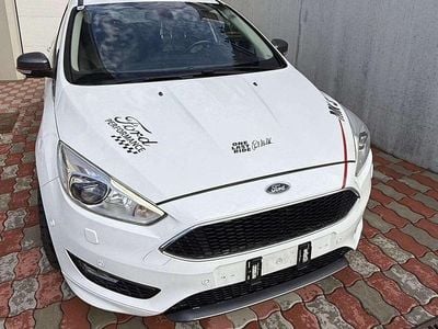Gebraucht 2015 Ford Focus Titanium Limousine | € 7.000 (Fairer Preis)