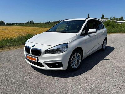 Gebraucht 2015 BMW 216 Sport Line Kombi | € 9.000