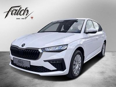 Weiss normal Gebraucht 2025 Skoda Scala Essence Kleinwagen | € 21.990 (Fairer Preis)