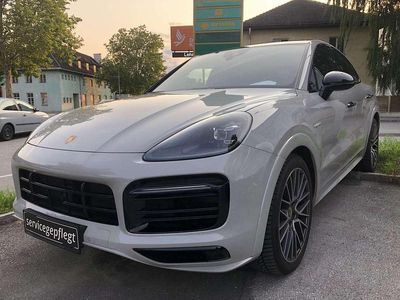 Grau Gebraucht 2020 Porsche Cayenne Coupe Coupé | € 64.380