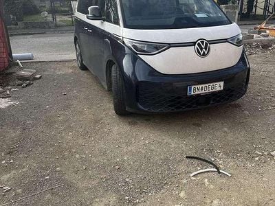 Blau Gebraucht 2023 VW ID. Buzz Pro Van / Kleinbus | € 42.000 (Superpreis)