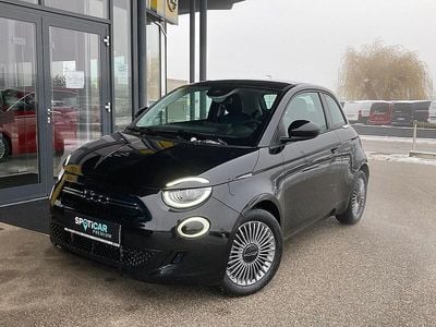 Schwarz Neu 2025 Fiat 500 Kleinwagen | € 19.990