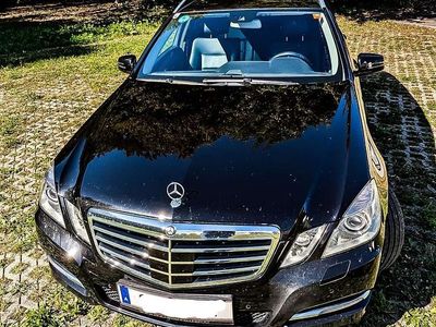 Schwarz Gebraucht 2012 Mercedes E350 Avantgarde Kombi | € 12.500 (Fairer Preis)