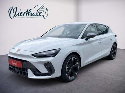 Weiss metallic Gebraucht 2025 Cupra Leon | € 28.451 (Fairer Preis)