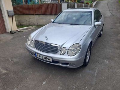 Mercedes E200