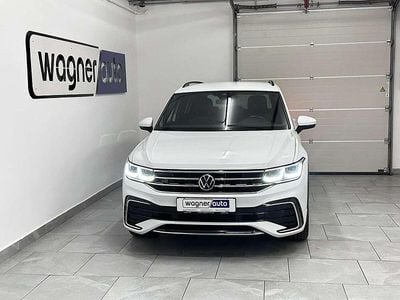 gebraucht VW Tiguan 20 TDI R-Line DSG IQ.LIGHT/ACC/Navi/el.AHK/RFK...
