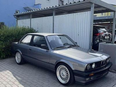 Silber Gebraucht 1990 BMW 316 Limousine | € 17.900