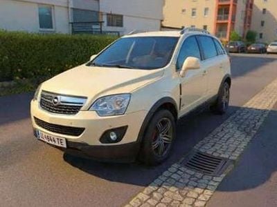 Weiß Gebraucht 2012 Opel Antara Design Edition SUV | € 8.200 (Fairer Preis)