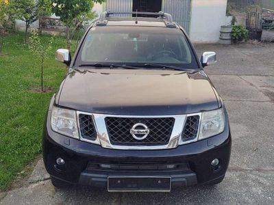 Schwarz Gebraucht 2010 Nissan Navara Abholung | € 13.990 (Etwas zu teuer)