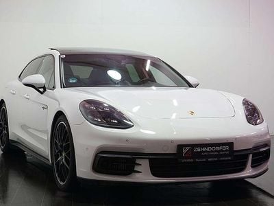 Weiß Gebraucht 2018 Porsche Panamera Kombi | € 67.980