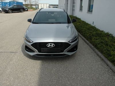 Shimmering silver Gebraucht 2025 Hyundai i30 GO! Kombi | € 26.430 (Fairer Preis)