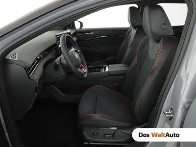 Grau Gebraucht 2025 VW ID.7 GTX Kombi | € 59.970 (Etwas zu teuer)