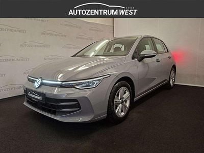 Grau Gebraucht 2024 VW Golf VIII R Limousine | € 26.987 (Fairer Preis)