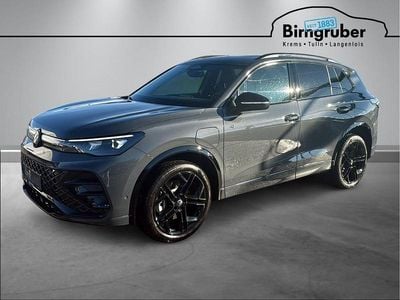 Mittelgrau metallic Neu 2025 VW Tiguan Sport SUV | € 53.970