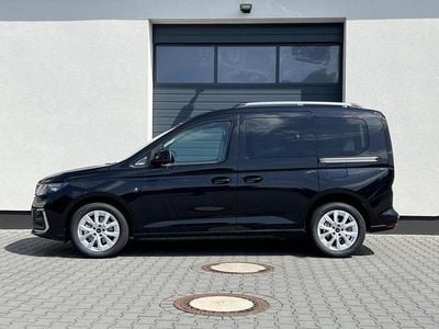 Neu Ford Tourneo Active 150 PS (110 kW) 2026 Van / Kleinbus