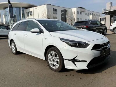 Gebraucht Kia Ceed Sportswagon Silver 160 PS (117 kW) 2022 Weiß Kombi