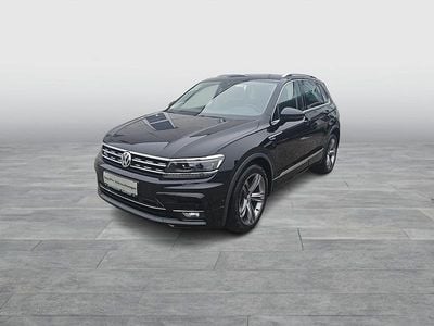 Schwarz metallicperleffektno Gebraucht 2017 VW Tiguan Highline SUV | € 24.850 (Etwas zu teuer)