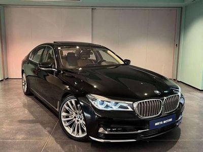 Schwarz Gebraucht 2017 BMW 740 iPerformance Limousine | € 29.990 (Fairer Preis)