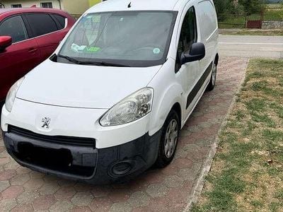 Weiß Gebraucht 2012 Peugeot TePee Access Kombi | € 3.200