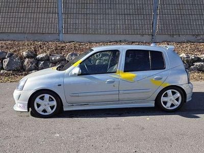 Gebraucht 2002 Renault Clio II Limousine | € 2.800 (Fairer Preis)