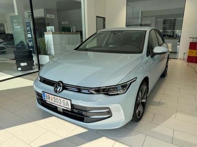 Gebraucht VW Golf VIII 204 PS (150 kW) 2025 Dunkelblau  normal Limousine