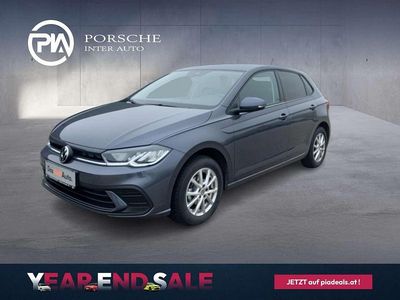Mittelgrau metallic Neu 2025 VW Polo Limousine | € 23.990 (Etwas zu teuer)