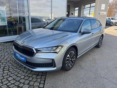 Silber metallicperleffekt Gebraucht 2024 Skoda Superb Selection Kombi | € 38.490 (Teuer)