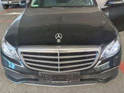 gebraucht Mercedes E220 d T Avantgarde Aut.